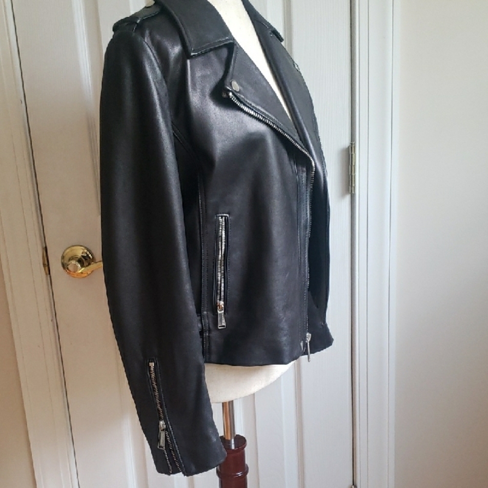 BCBGeneration Black Leather Moto Biker Jacket Sz M - Picture 5 of 11